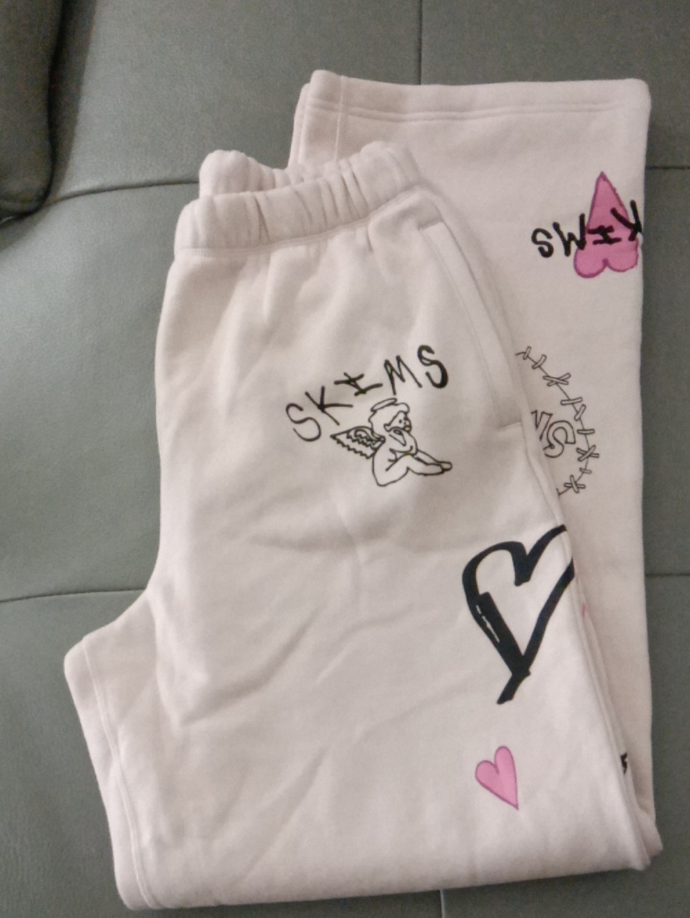 SKIMS Barely Pink Sweatpants with Heart / Love Graphics